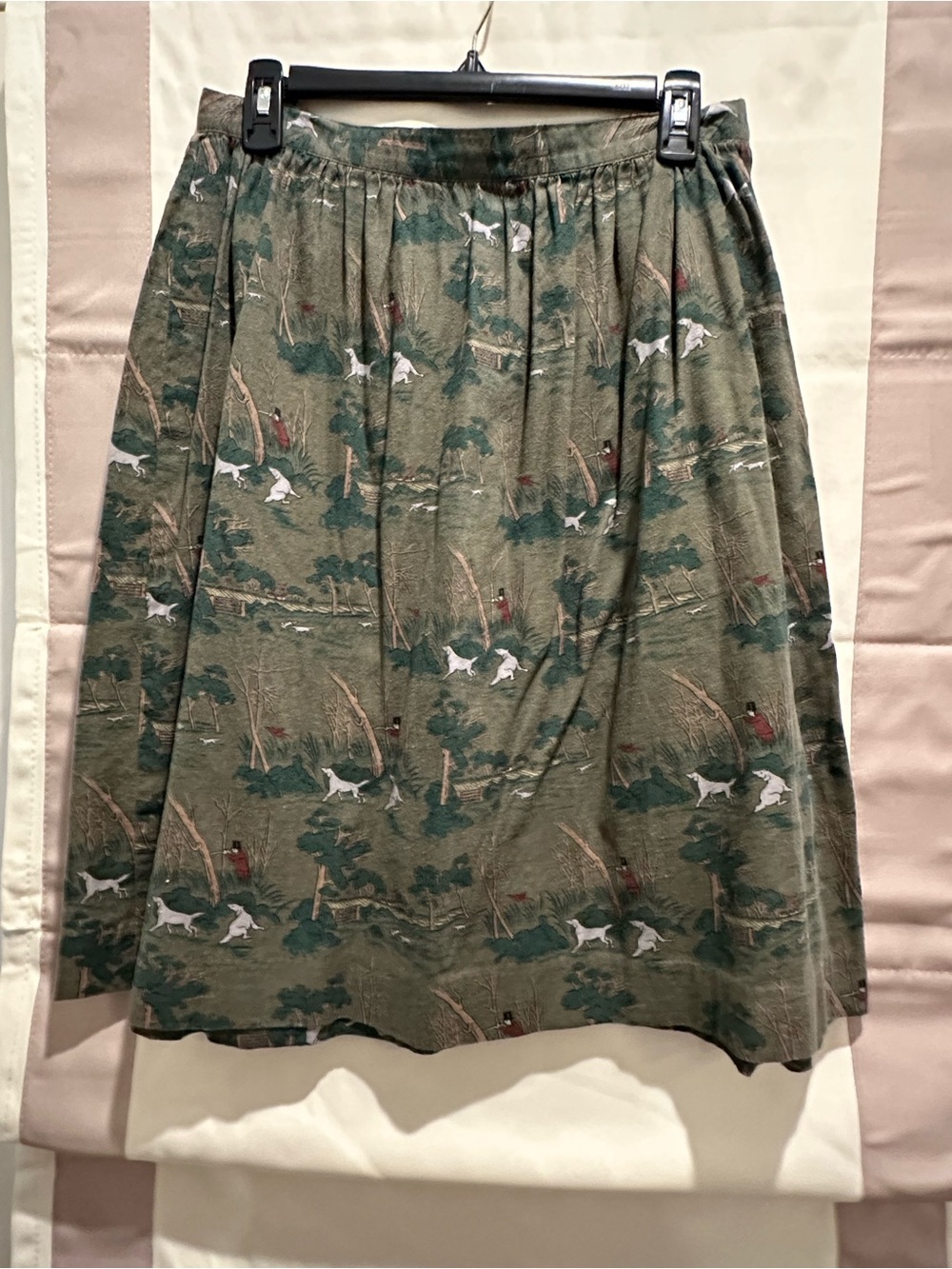 VTG Olive Green Brushed Cotton A-Line Skirt with Hunting Scene Print